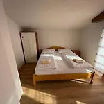 Marina Alpen Haus Pensjonat Zell am See