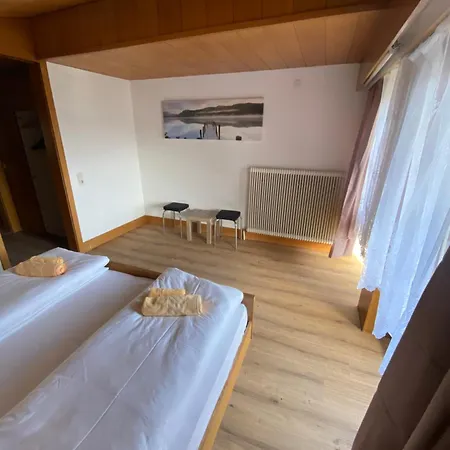 Marina Alpen Haus Casa de hóspedes 3*