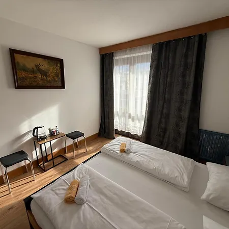 Marina Alpen Haus Casa de hóspedes 3*